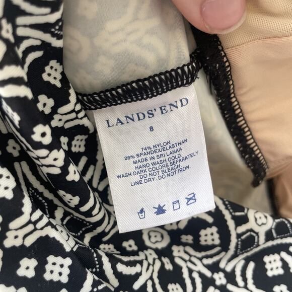 Lands End Tankini Top Black White Geometric Swim Women’s‎ size 8 Built In Bra - Picture 6 of 10